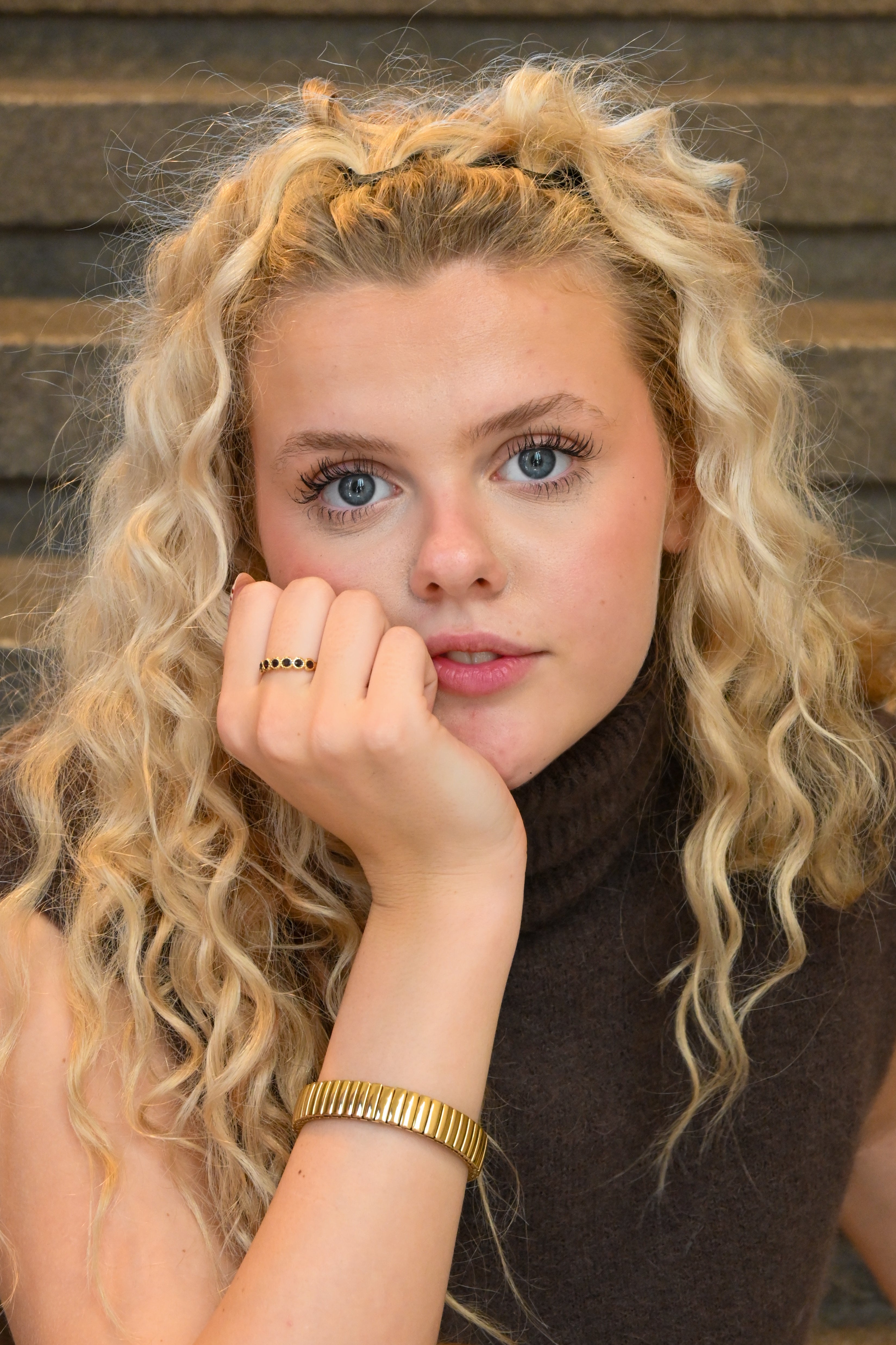 Back 2 school ring - bruin/goud