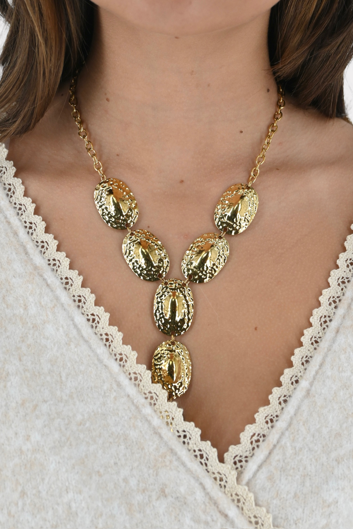 Golden-path-necklace-gold-fashiontiger-2