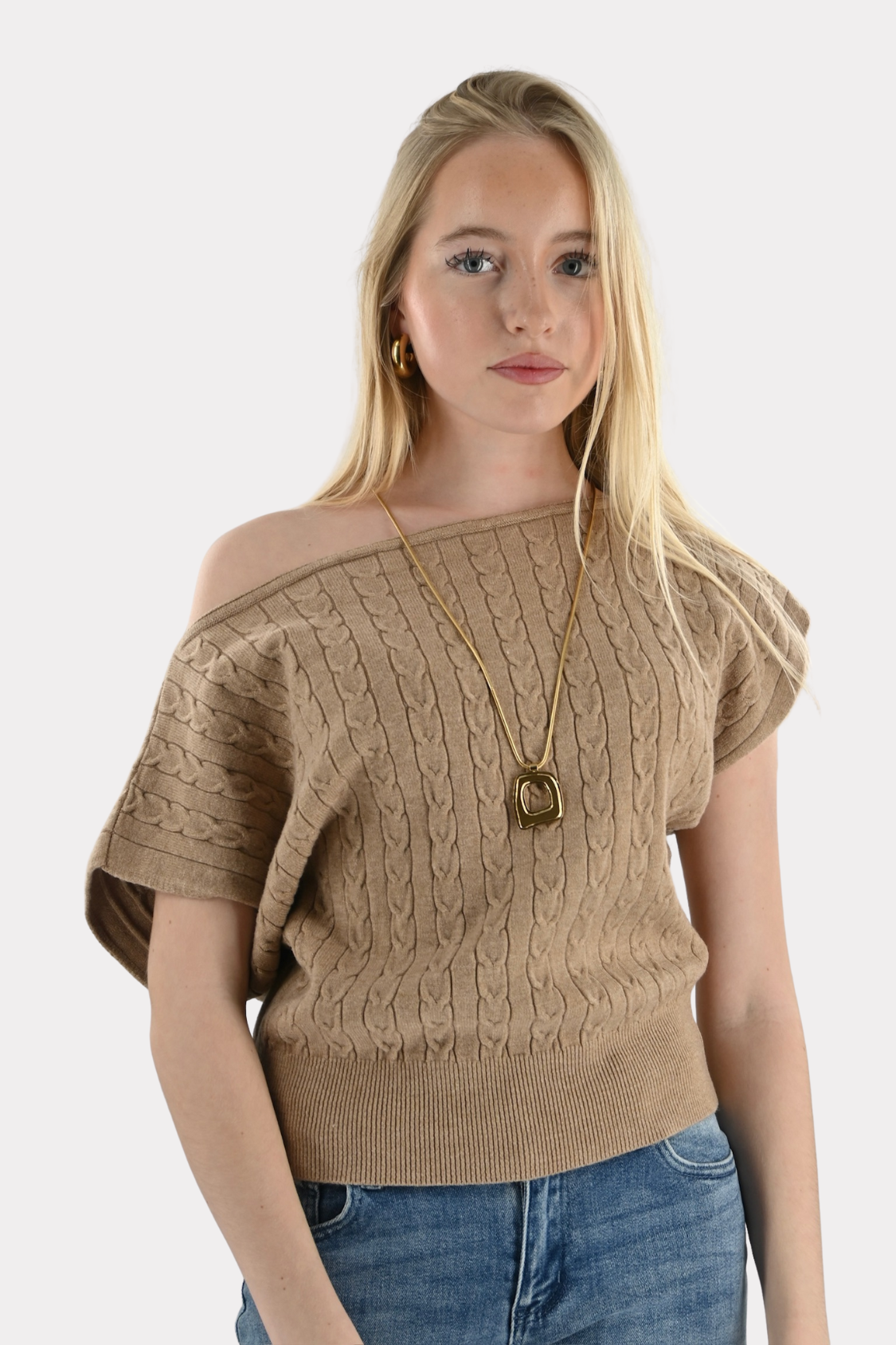 Mare-top-taupe-fashiontiger-1