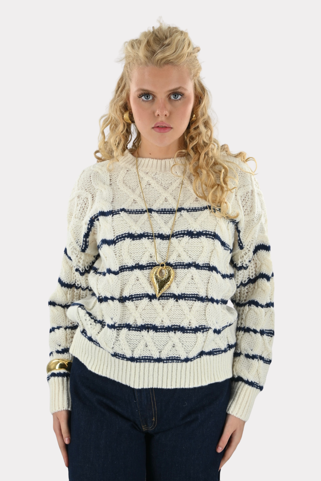 Mia-knit-striped-white-navy-fashiontiger-1