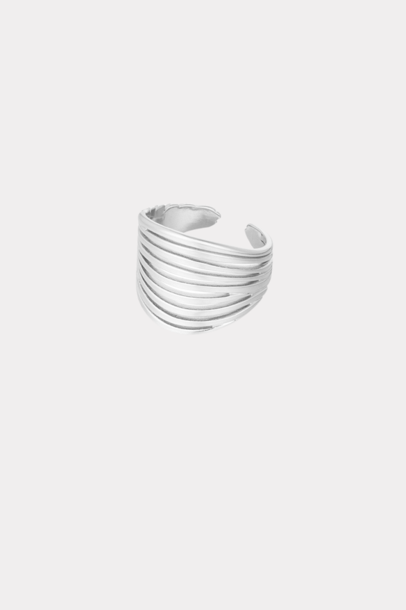 Cut out ring - silver