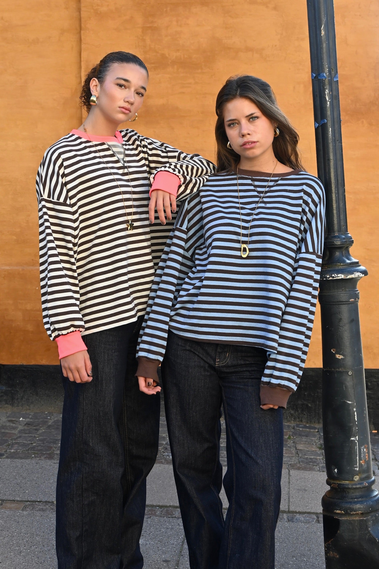 Lore-t-shirt-long-sleeve-striped-brown-blue-fashiontiger-2