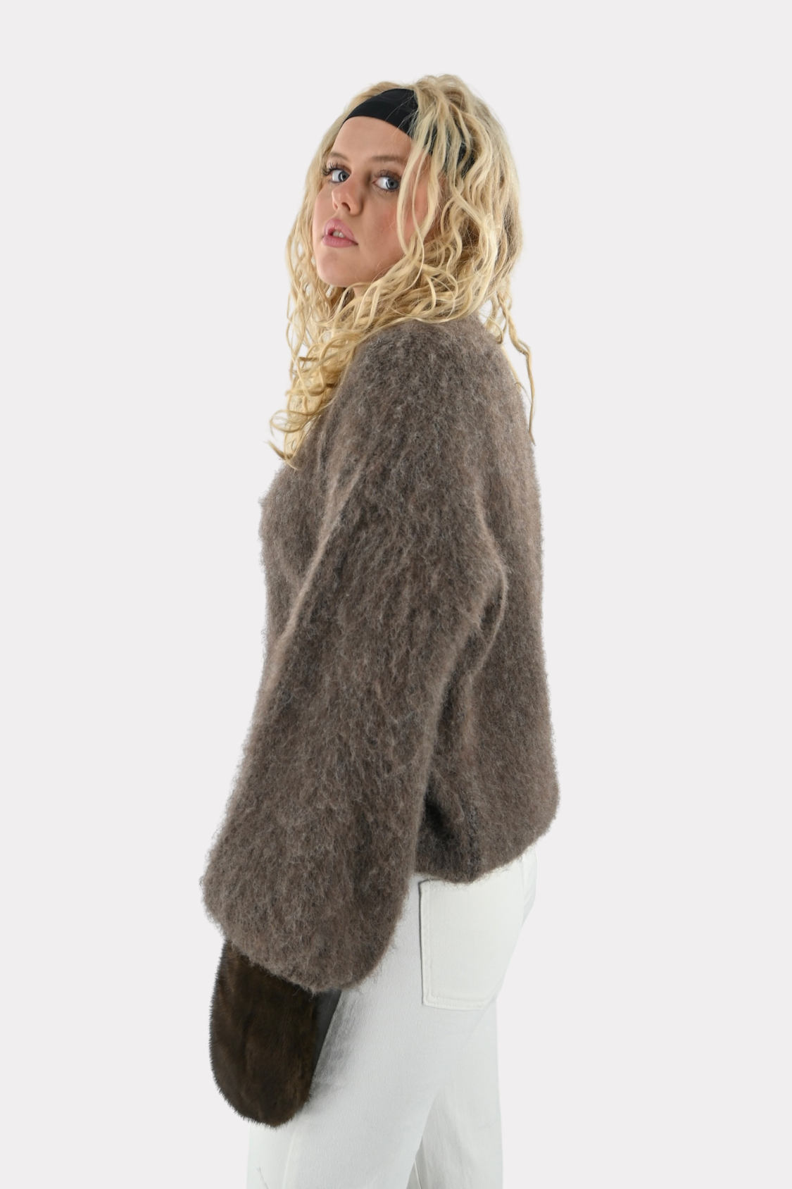 Faye-knit-taupe-fashiontiger-3