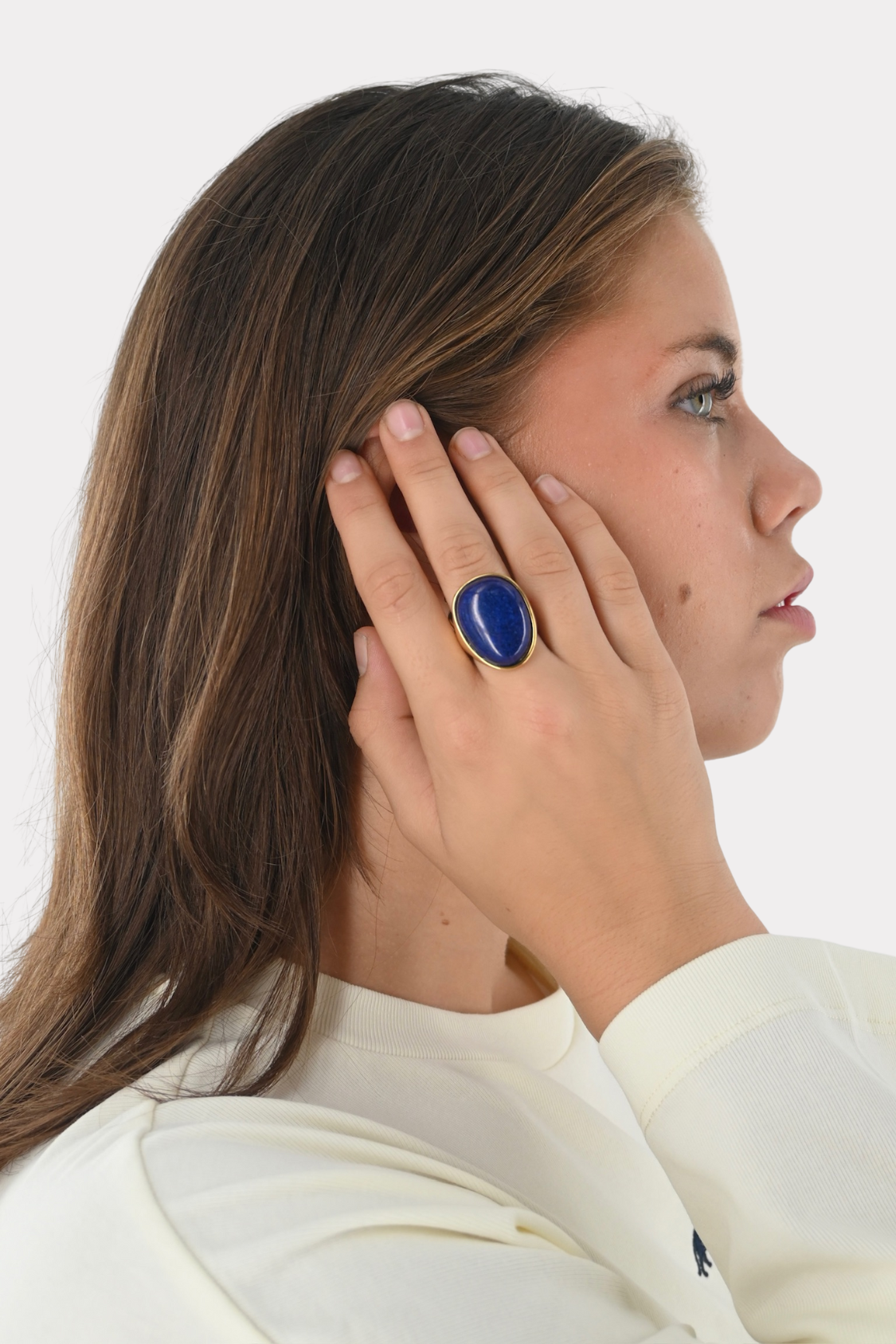 Shiny-stone-ring-blue-gold-fashiontiger