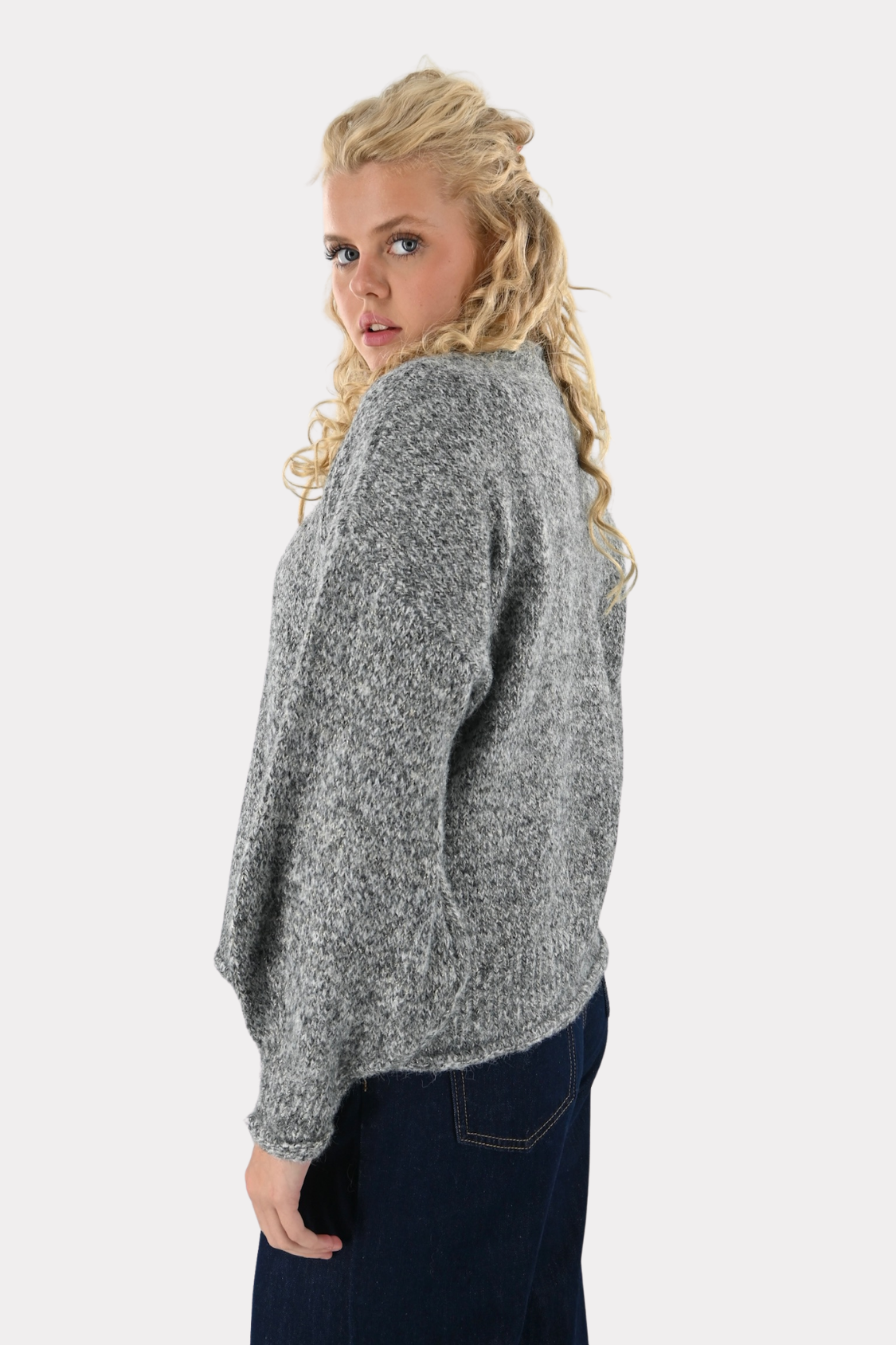 Daisy-knit-grey-fashiontiger-4