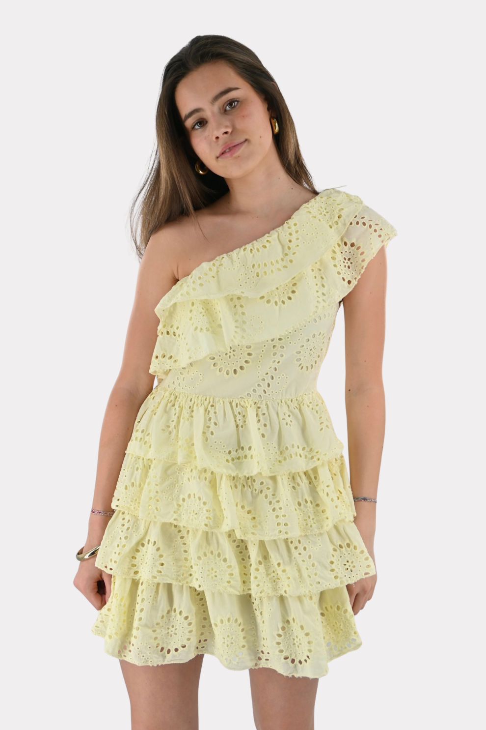 [photo_size]Lot is 1.74m lang en draagt maat S/M.