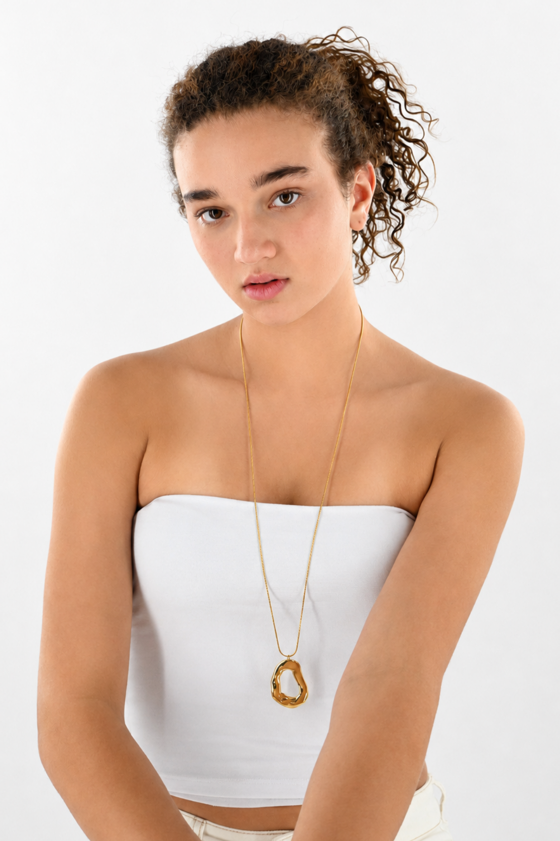 Oval love necklace - gold