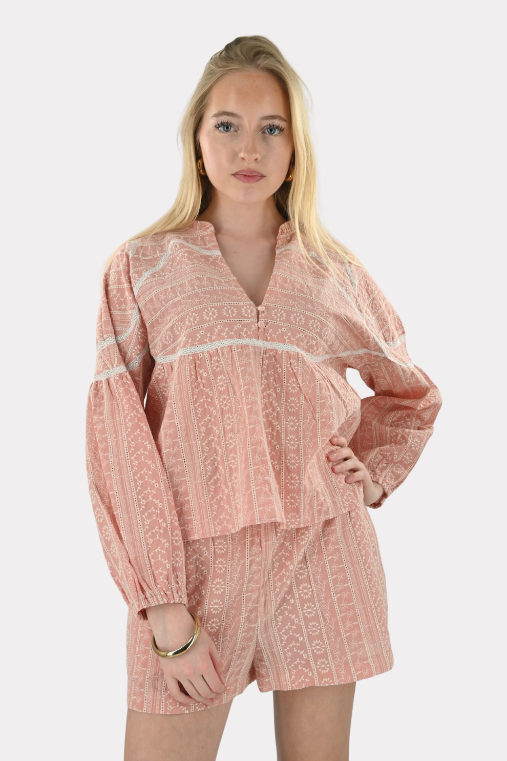 [photo_size]Milou is 1.66m lang en draagt maat S/M.[/photo_size]