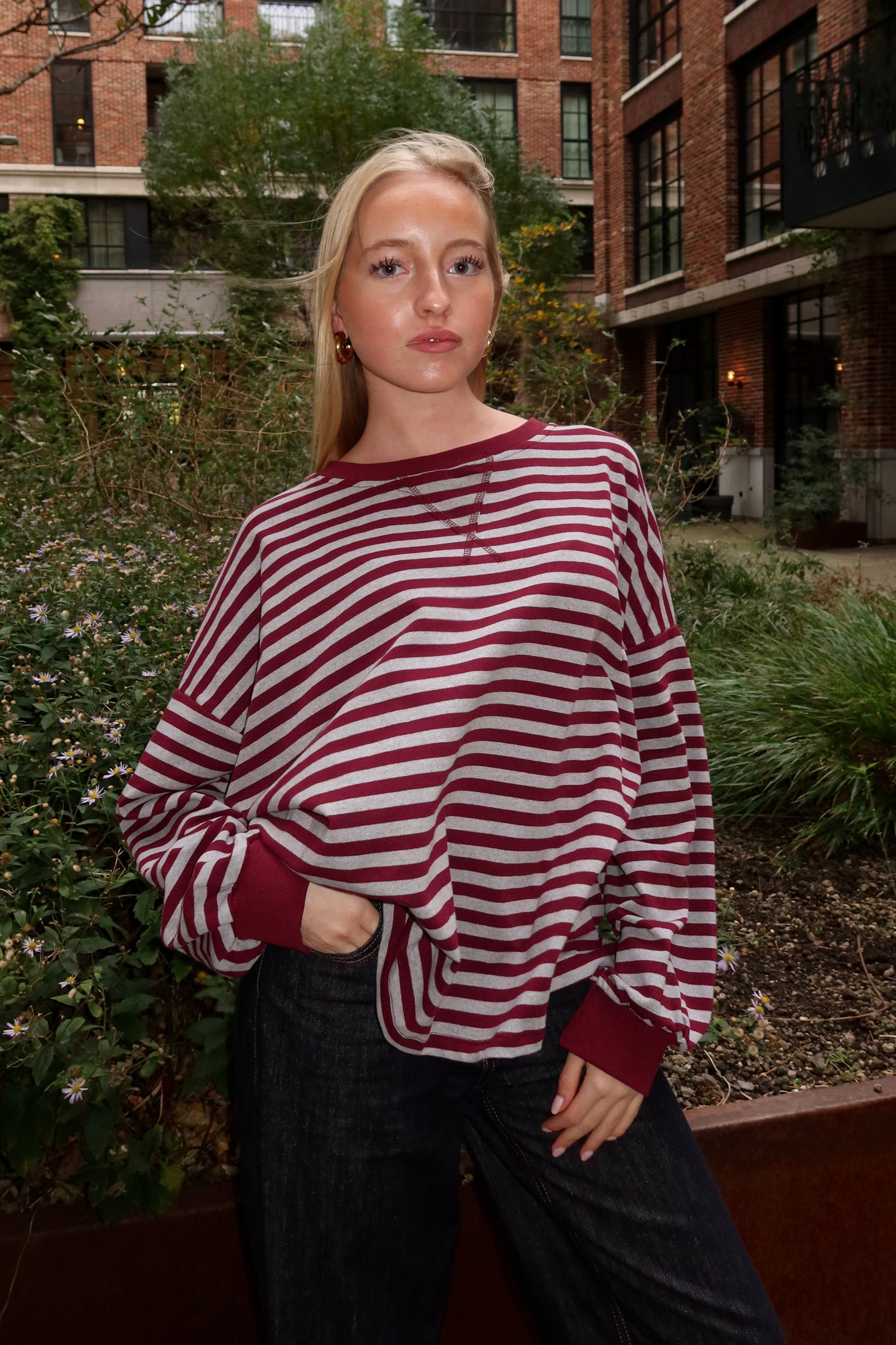 Lore-tshirt-long-sleeve-striped-bordeaux-grey-fashiontiger