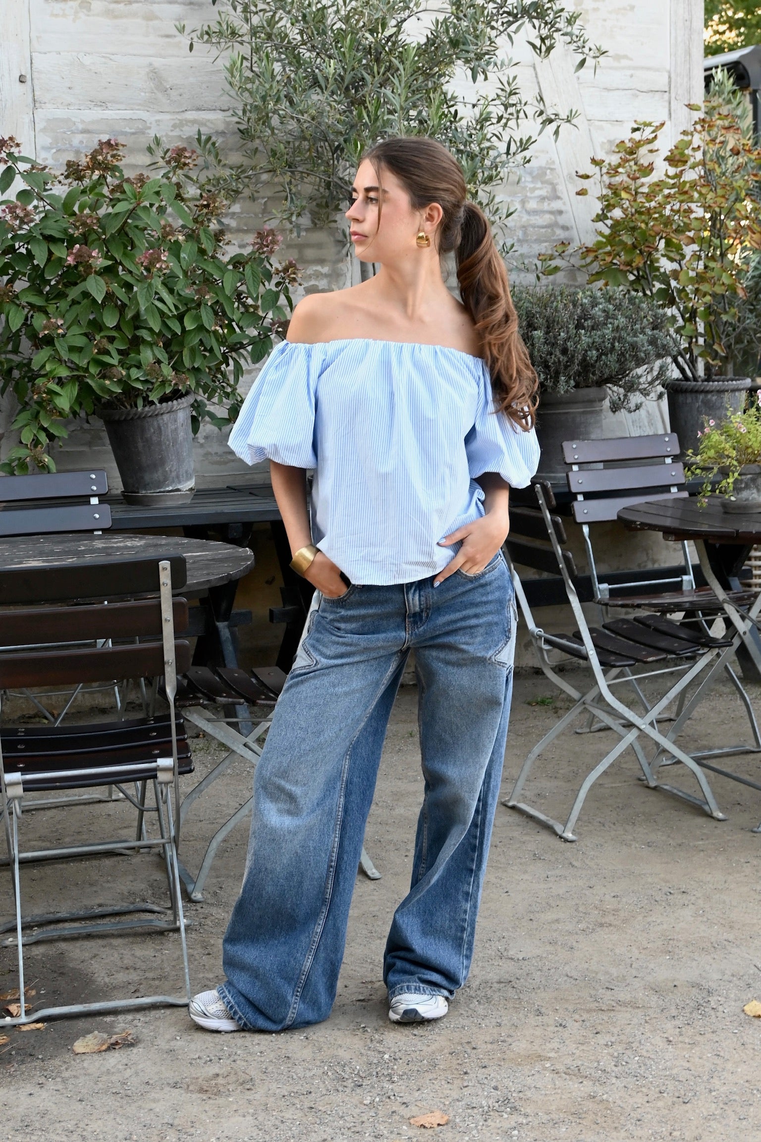 Fiore-blouse-striped-blue-white-fashiontiger-1