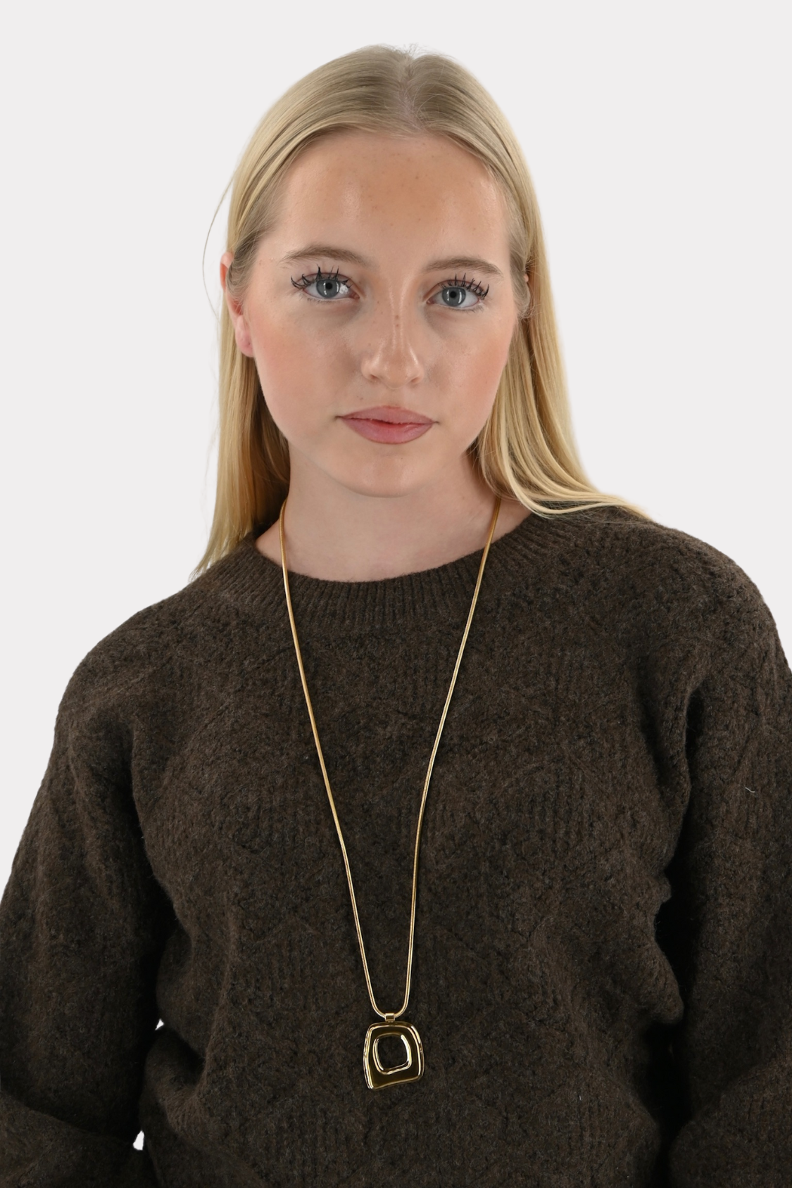 Golden-square-necklace-gold-fashiontiger