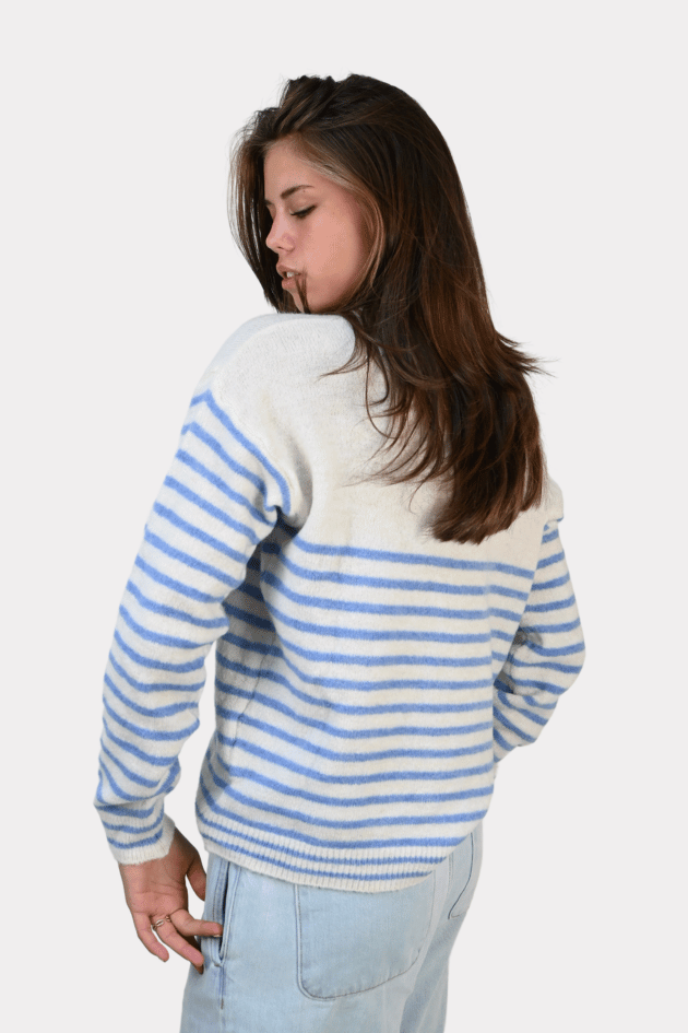 Amour-knit-striped-lichtblauw-fashiontiger-5