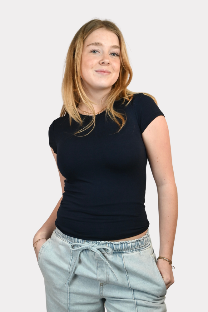 [photo_size]Noor is 1.69m lang en draagt maat S/M.[/photo_size]