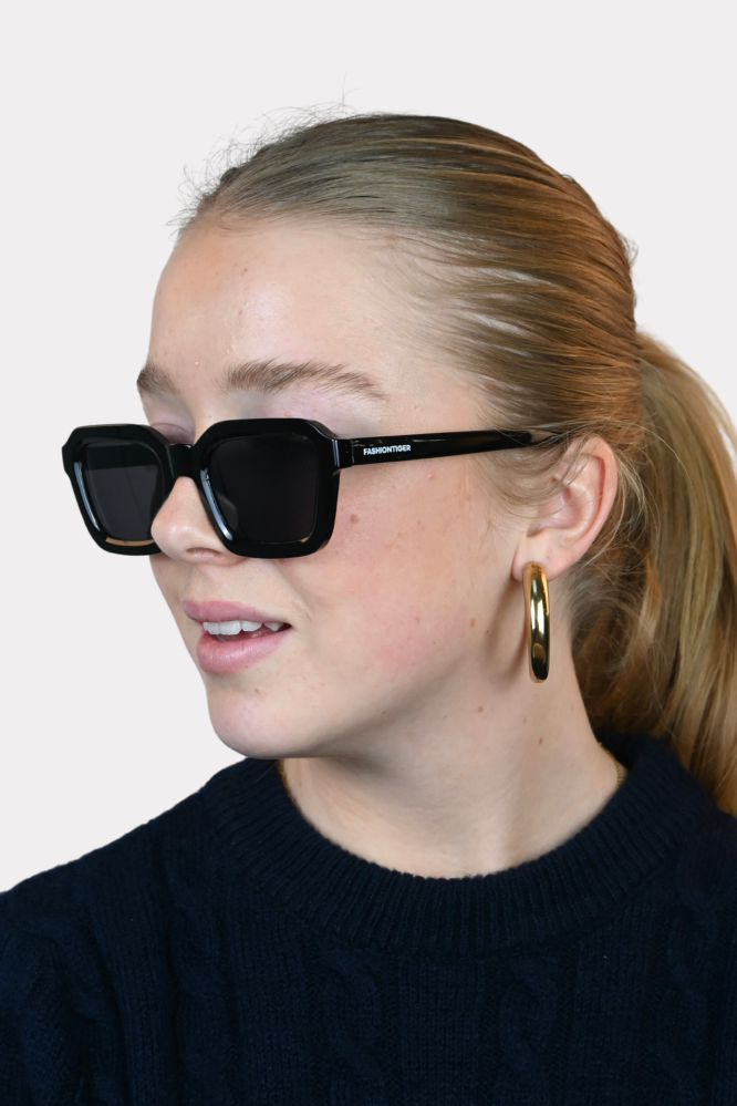 Everything_Sonnenbrillen_schwarz_fashiontiger_3