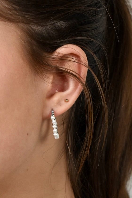 Pearly circle earrings - zilver