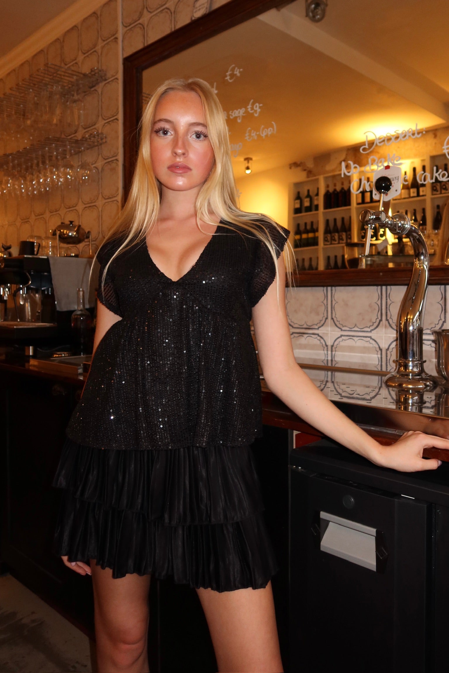 Shimmy-top-black-fashiontiger