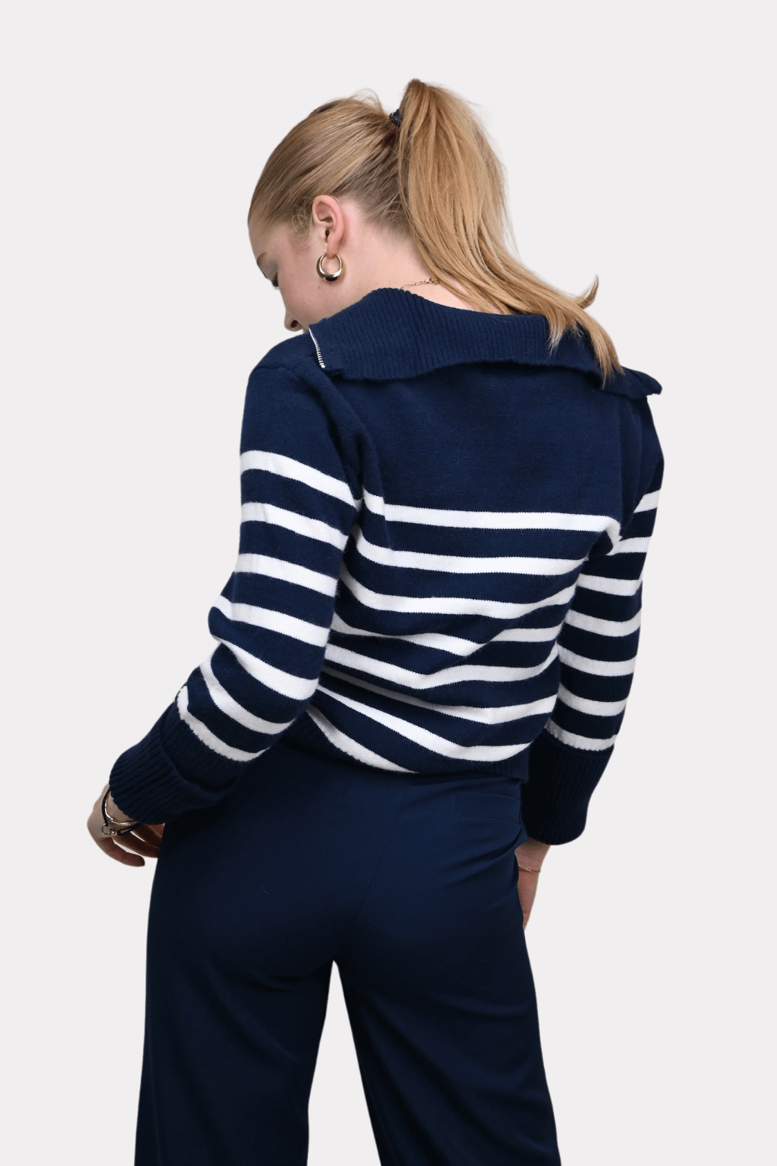 Lund knit striped navy 3