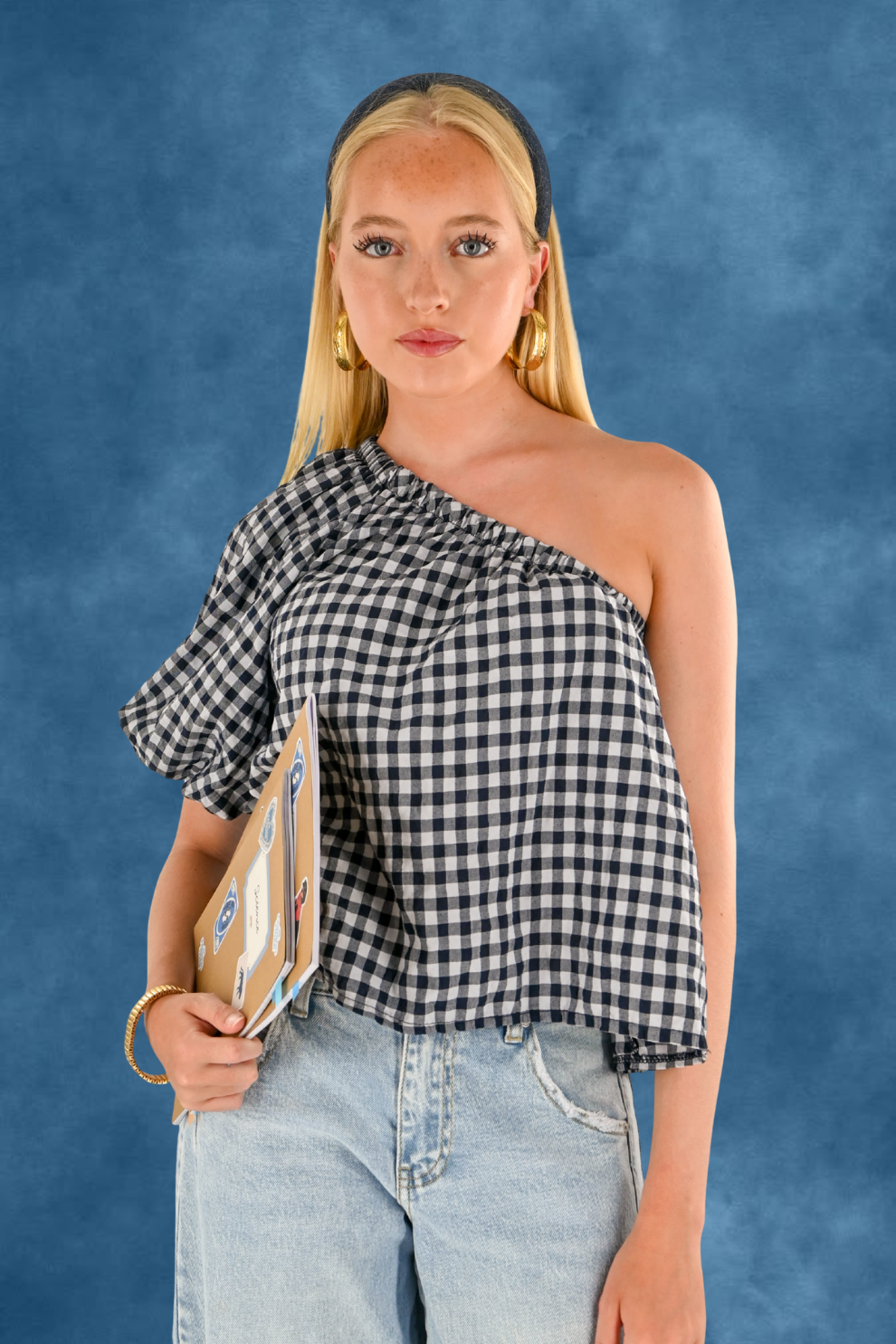 [photo_size]Milou mesure 1.66m et porte la taille S/M.[/photo_size]