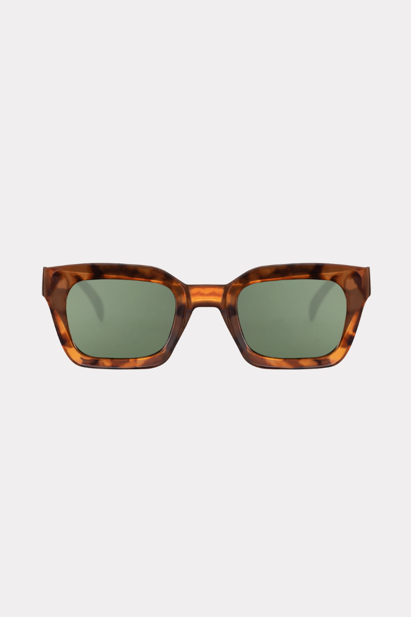 Sun_lover_leopard_green_sunnies