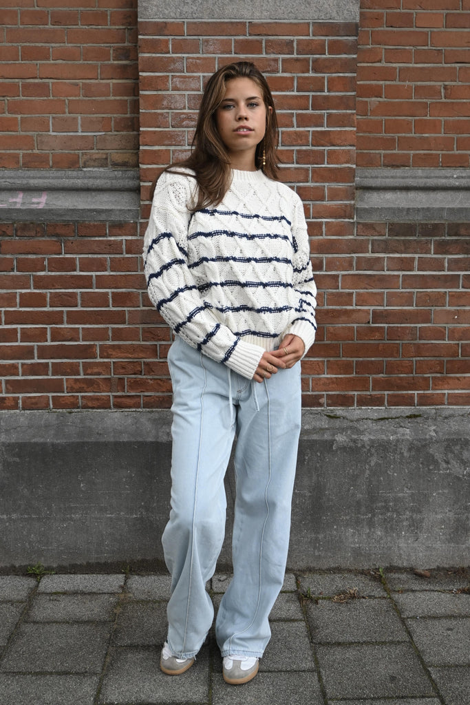 mia-knit-striped